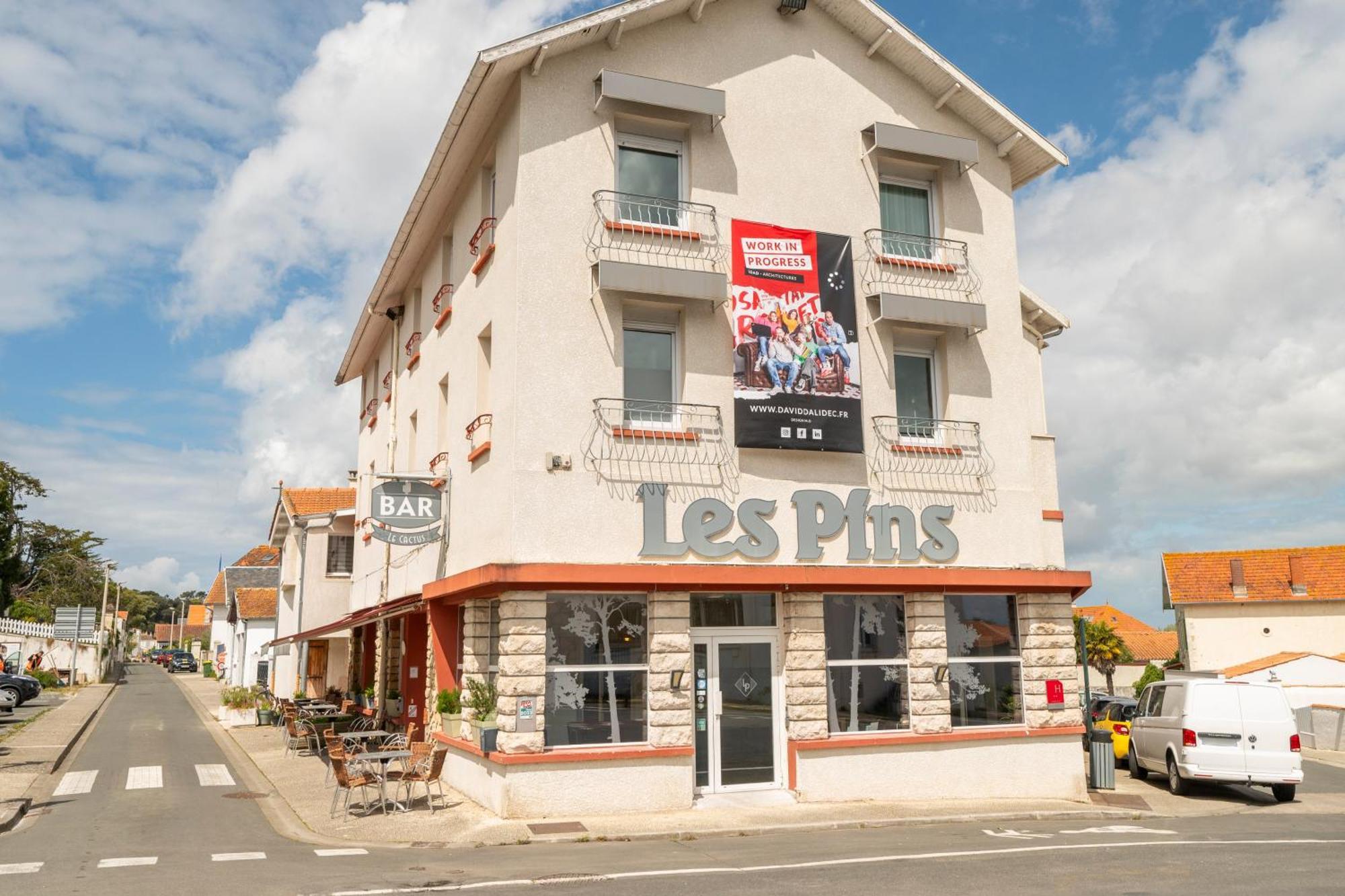 Hotel Les Pins Saint-Trojan-les-Bains Exteriör bild