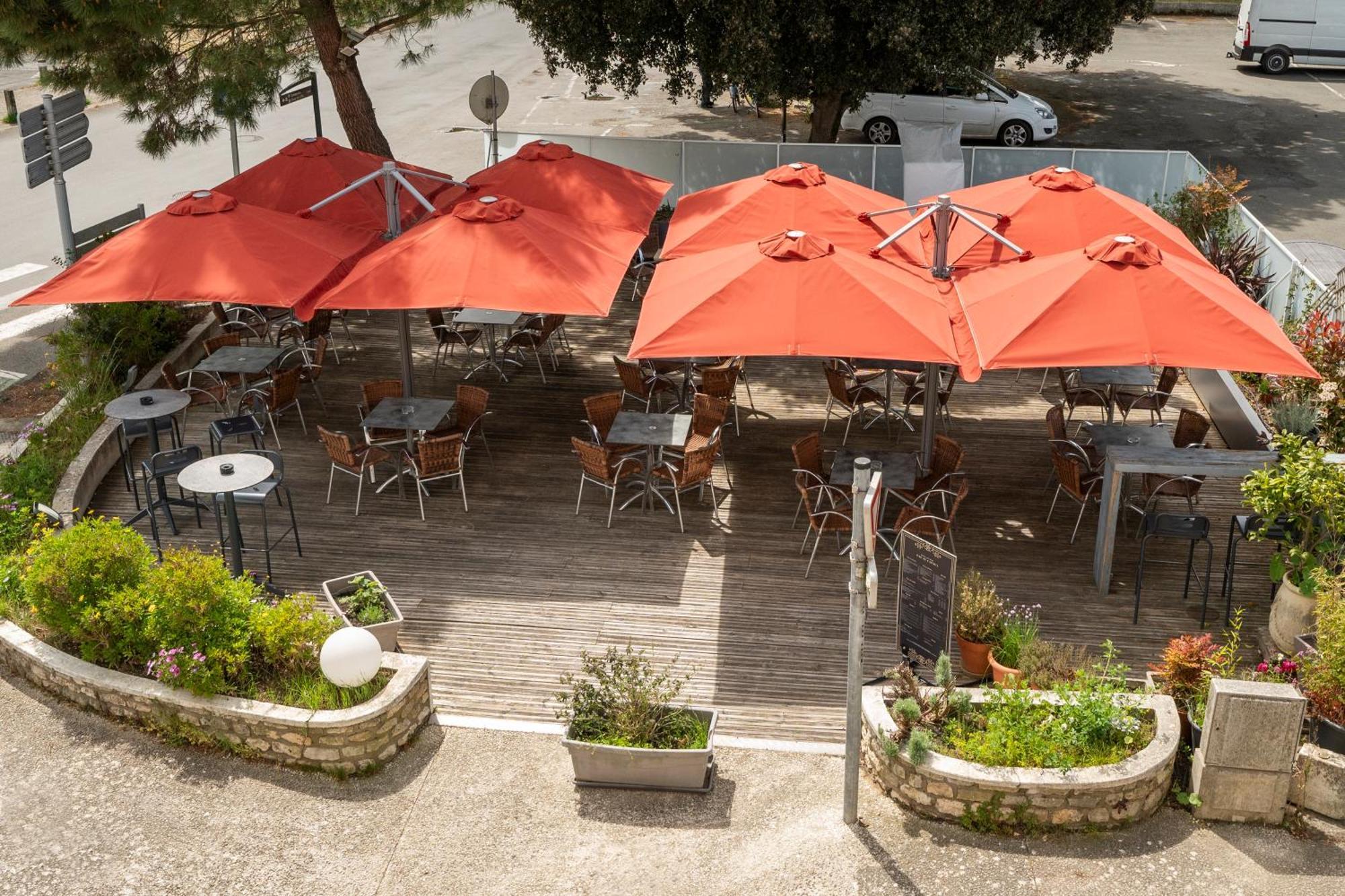 Hotel Les Pins Saint-Trojan-les-Bains Exteriör bild