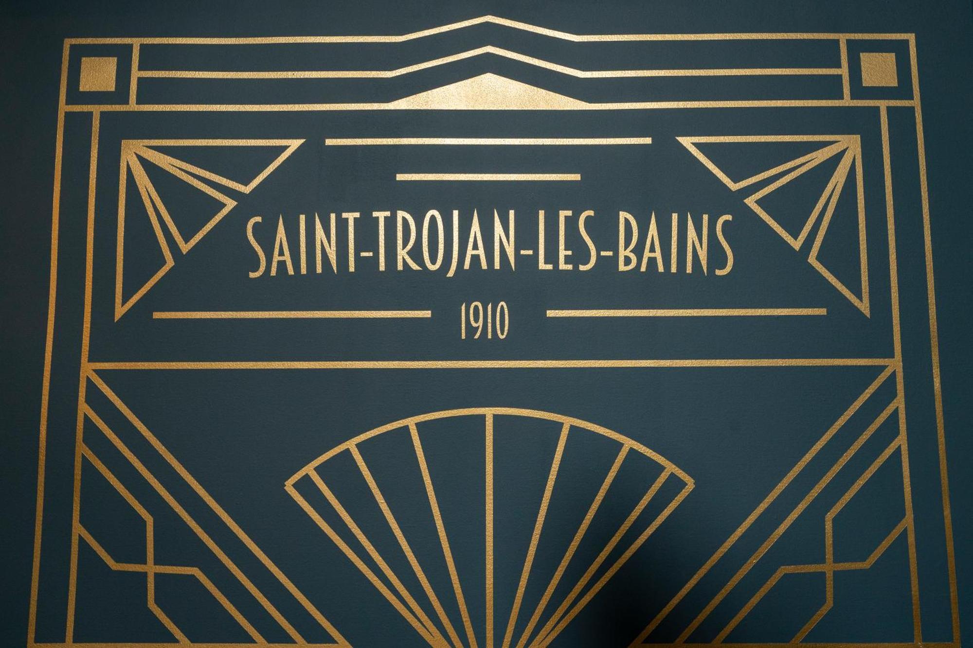 Hotel Les Pins Saint-Trojan-les-Bains Exteriör bild