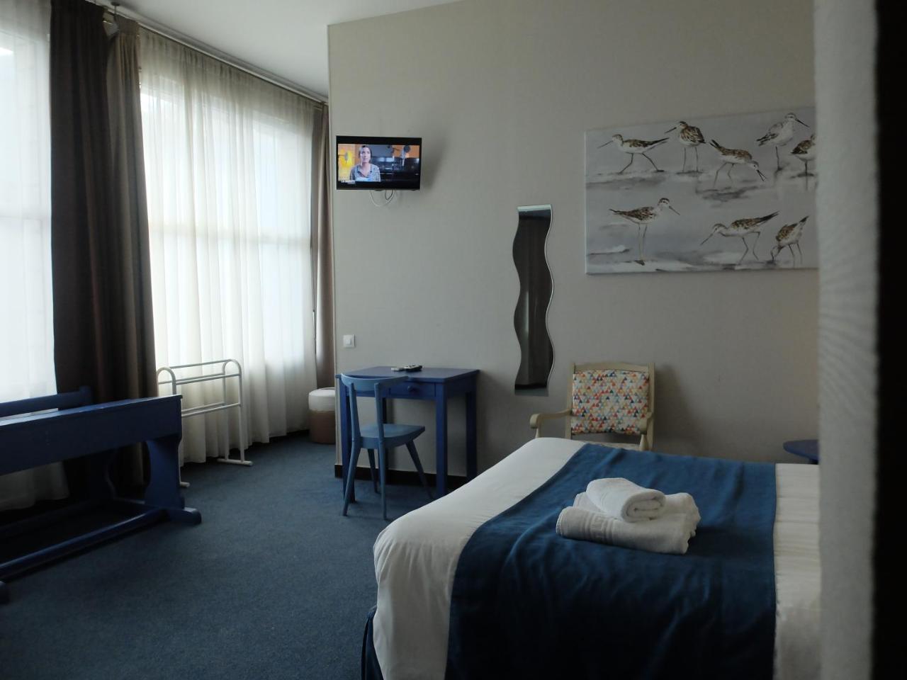 Hotel Les Pins Saint-Trojan-les-Bains Exteriör bild