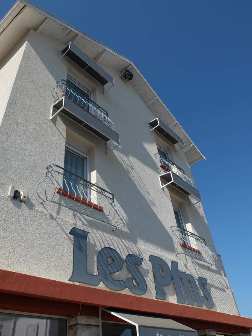 Hotel Les Pins Saint-Trojan-les-Bains Exteriör bild